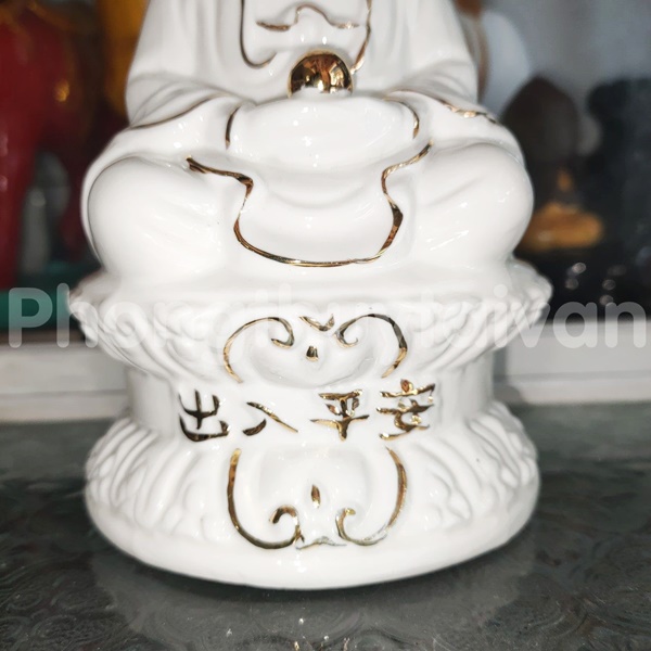 Tượng Quan Âm Áo Trắng Viền Vàng Cao 19cm