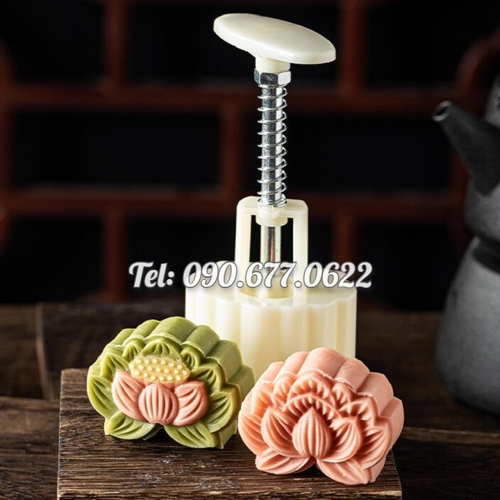 Khuôn trung thu lò xo, khuôn ép xôi hoa sen loại 50 gram – Mã số 1748