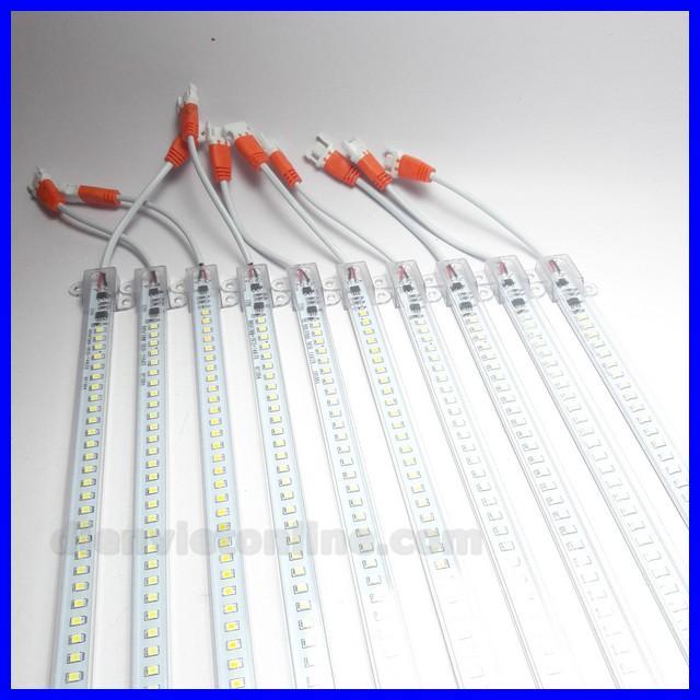 5 đèn led thanh vỏ nhựa 220V 30CM . Có thể nối tiếp nhiều thanh lại với nhau.