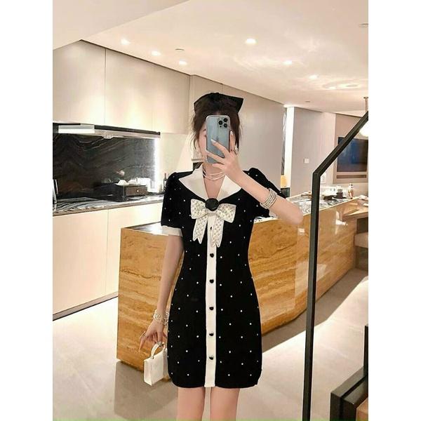 ĐẦM LEN ĐEN CỔ NƠ TRẮNG