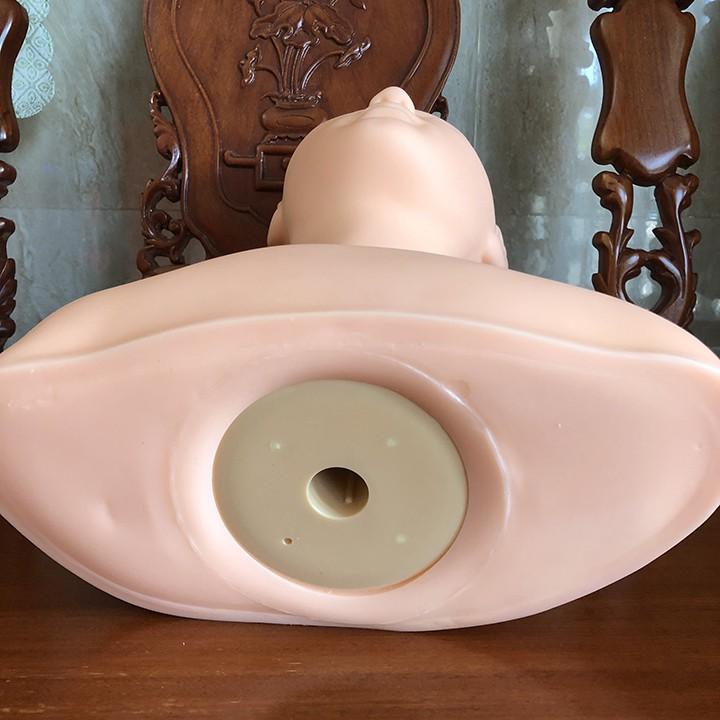 Mô hình manocanh học massage, trang điểm