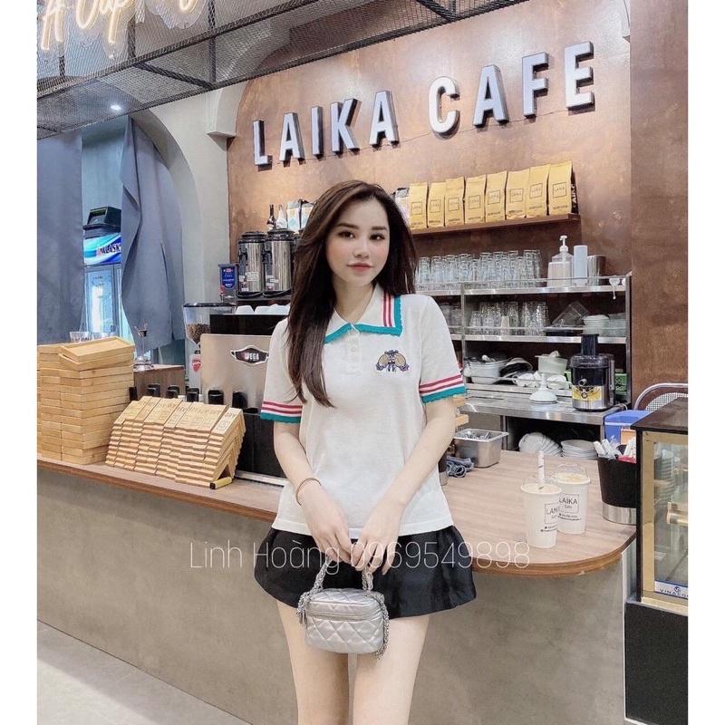 Áo len nữ dệt kim cộc tay cổ bẻ phối viền cổ và tay logo ngực