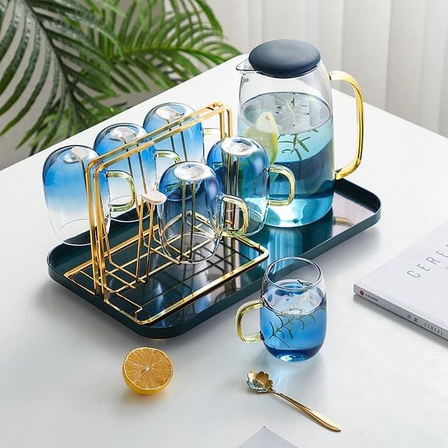 BỘ BÌNH ĐỰNG NƯỚC THỦY TINH KÈM 6 LY MÀU XANH BIỂN KHAY VÀ GIÁ ÚP CỐC VD75