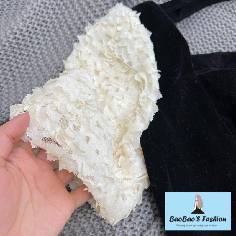Váy nhung tay bồng cách điệu phối ren trắng