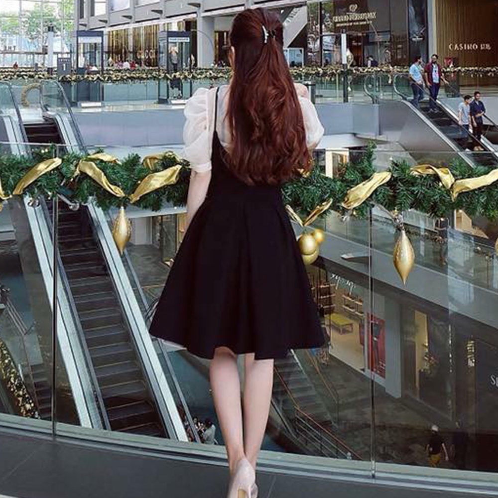 Đầm Xòe Trắng Tay Phồng Phối Đen
