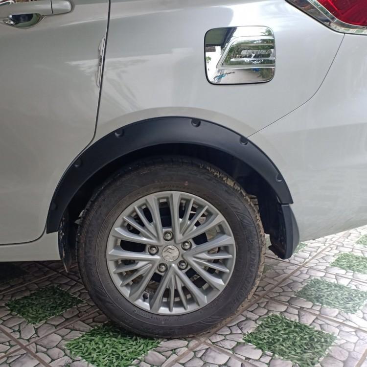 Cua lốp hàng loại 1 Suzuki Ertiga lắp cho phom cũ và phom mới