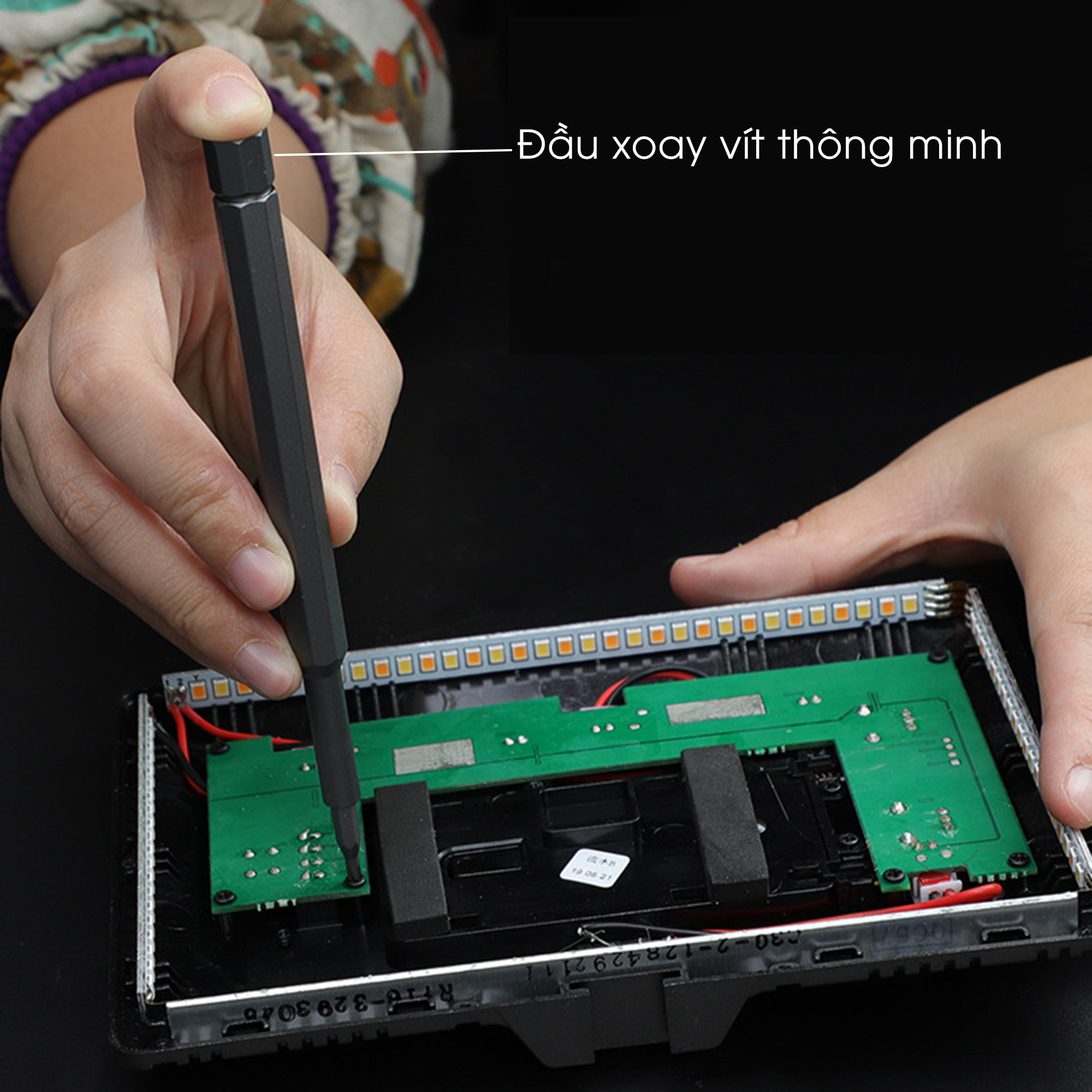 Tua vít sửa điện thoại Bộ tua vít mini 24 đầu xoay từ tính bằng thép HRC sửa điện thoại laptop đồ dùng nhỏ