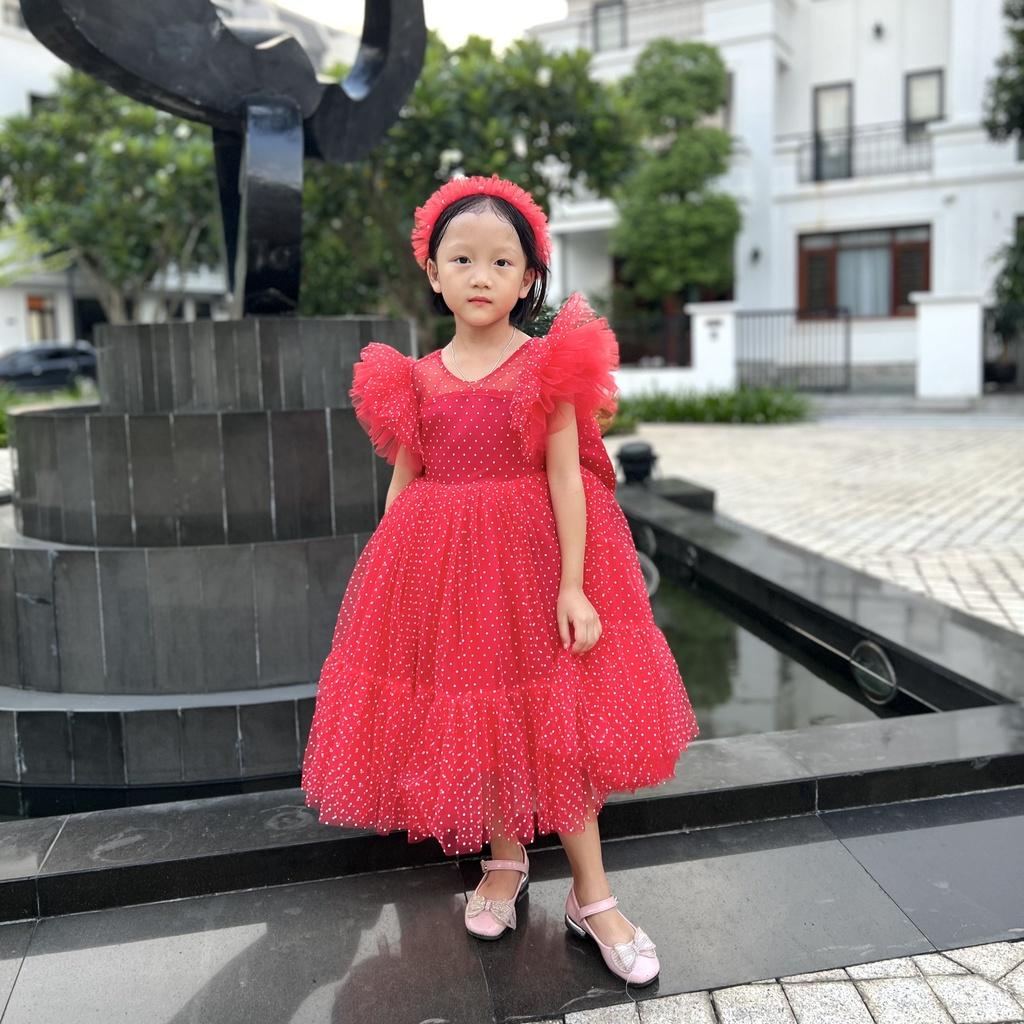 Váy công chúa đầm công chúa thiết kế chấm bi trắng xẻ lưng kẹp nơ cho bé gái từ 1 -10 tuổi tại Mom's choice