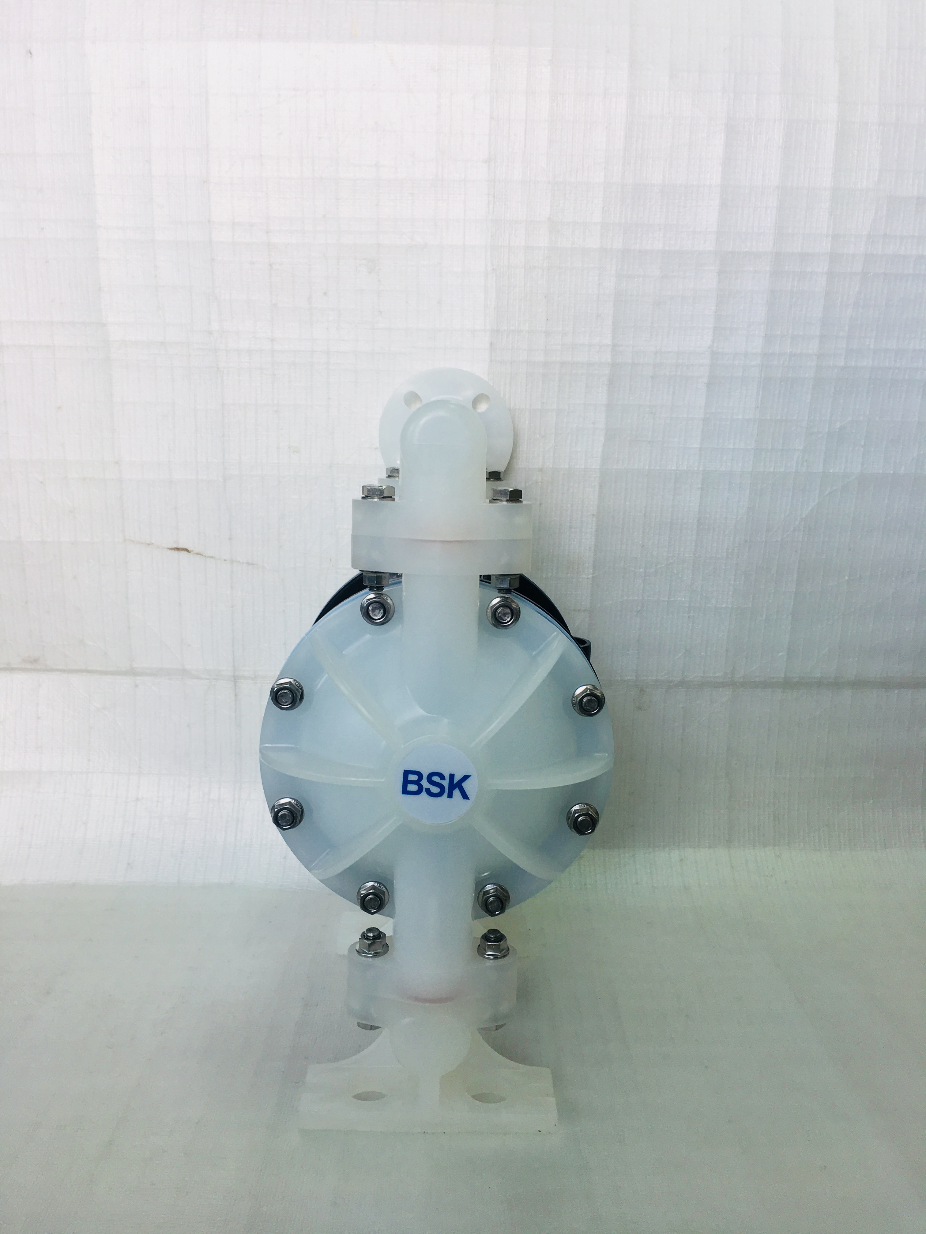Bơm màng hóa chất BSK 1" thân nhựa PP màng Teflon
