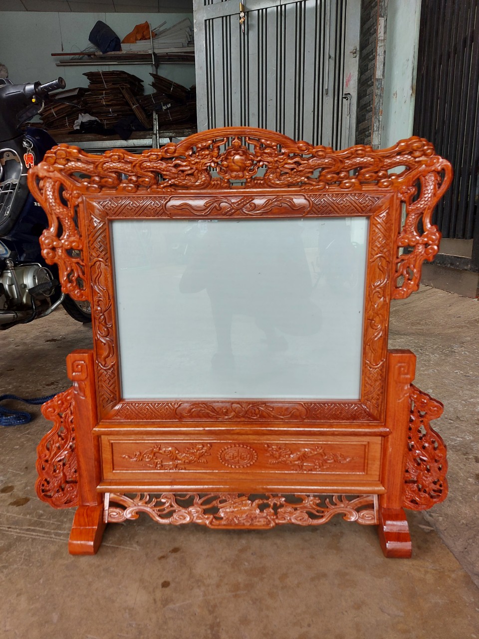 Khung ảnh thờ đôi tứ linh,khung hình thờ gỗ hương cao cấp kích thước 25cmx35cm và 40x30cm