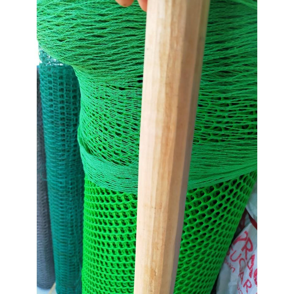 Cán gỗ bằng lăng dùng làm cán cuốc, cán giá