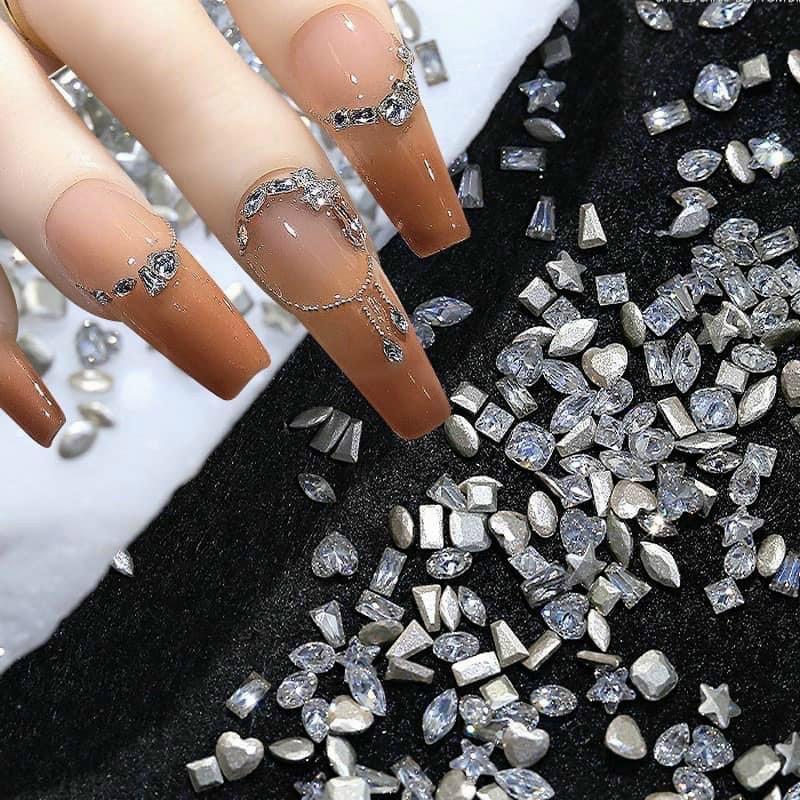 Đá Khối Nail Angelica Smini Set 100 Viên Làm Nail, Siêu Nhỏ, Chân Bằng, Chân Nhọn, Đá Chân Vàng, Trang Trí Móng Đẹp Nữ Women
