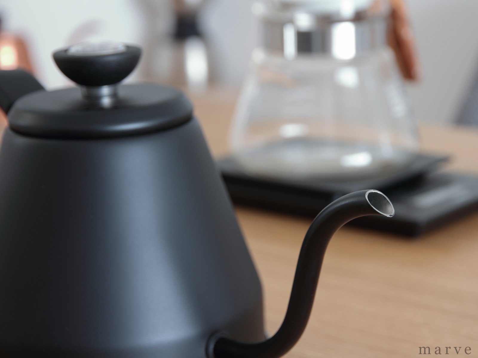 Ấm pha trà, cà phê dùng cho bếp từ kèm nhiệt kế Drip Pot 1.1L hàng nội địa Nhật Bản