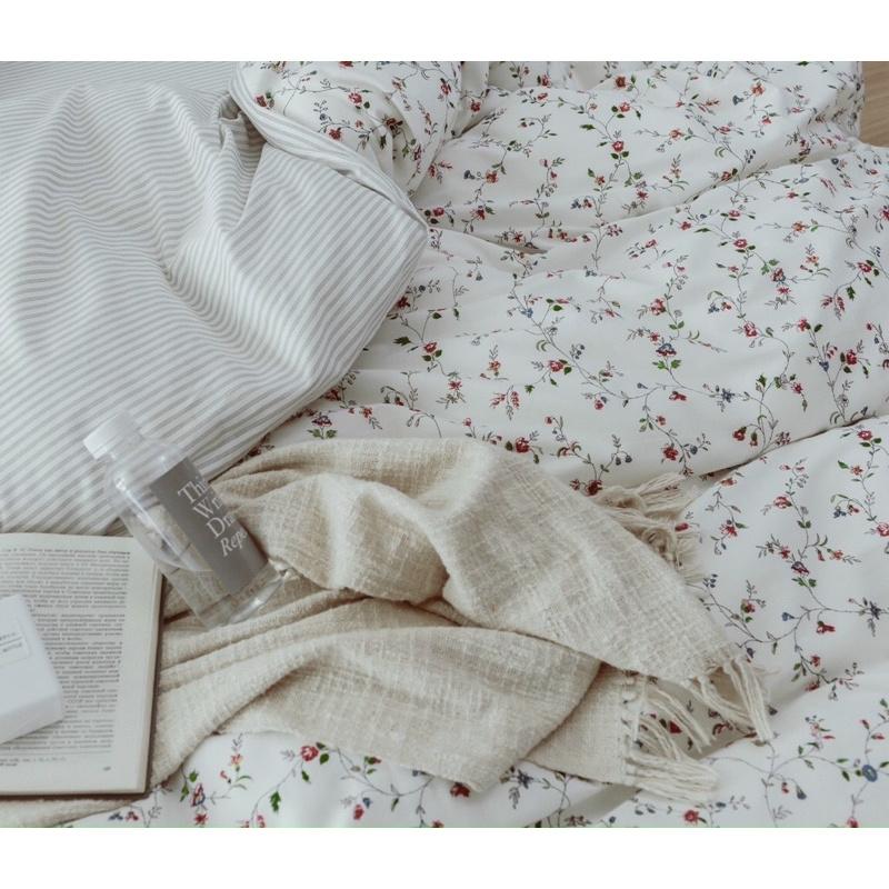 Set Cotton Living 100%cotton Hàng Nhập Khẩu Cao Cấp 4 Món Hoa Vintage Nhí Trắng