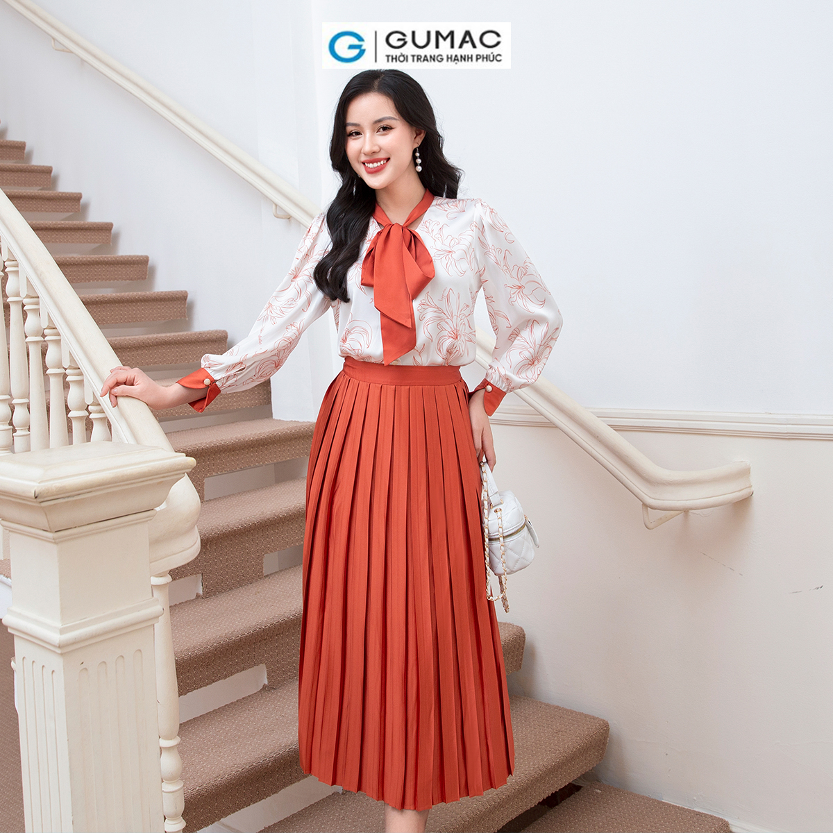 Chân váy lụa dập ly thời trang GUMAC VD10007