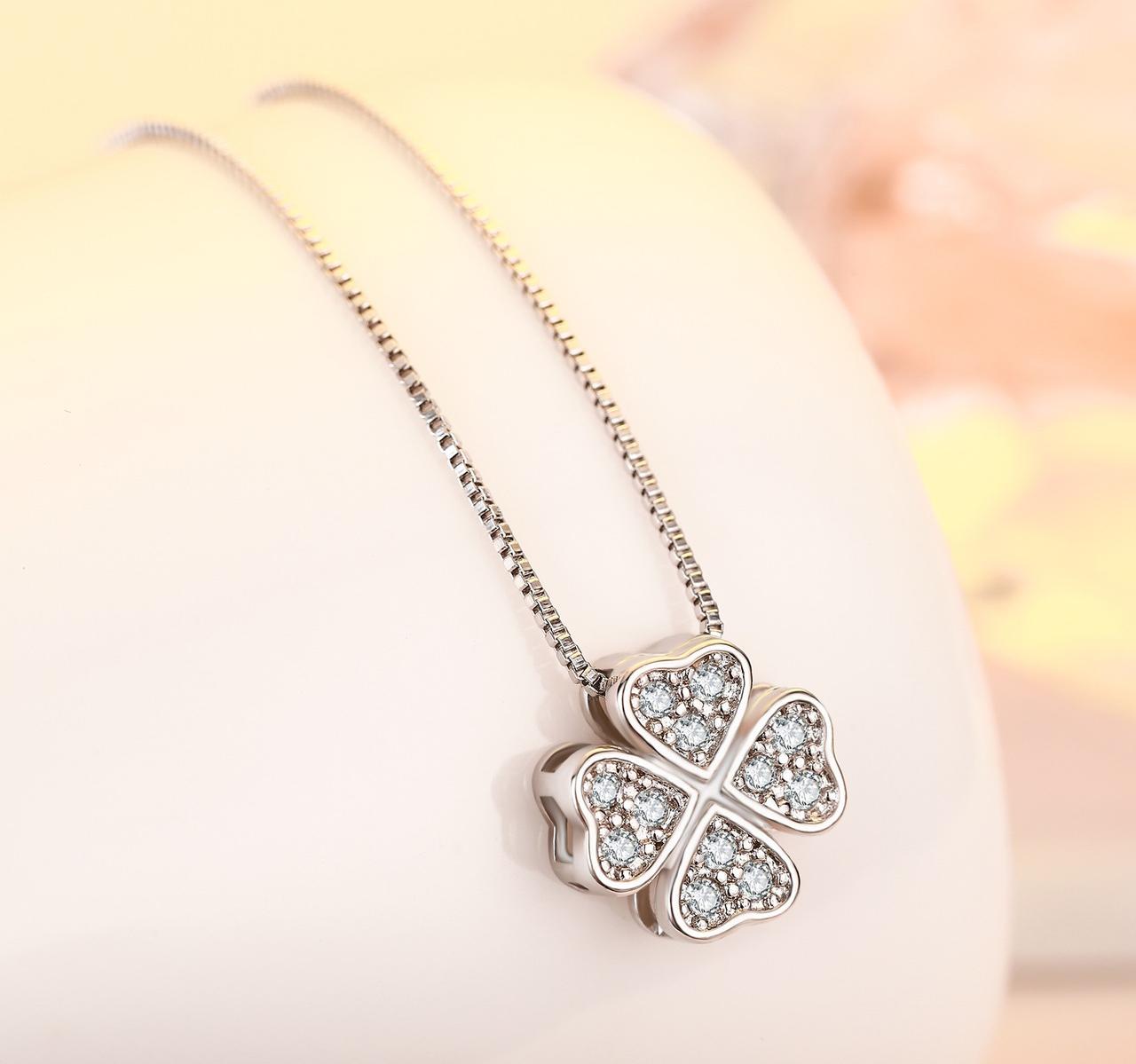Dây chuyền vòng cổ cỏ bốn lá may mắn