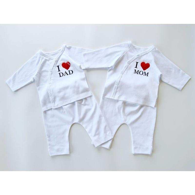 Set 2 bộ sơ sinh I love Mom+ Dad siêu cute