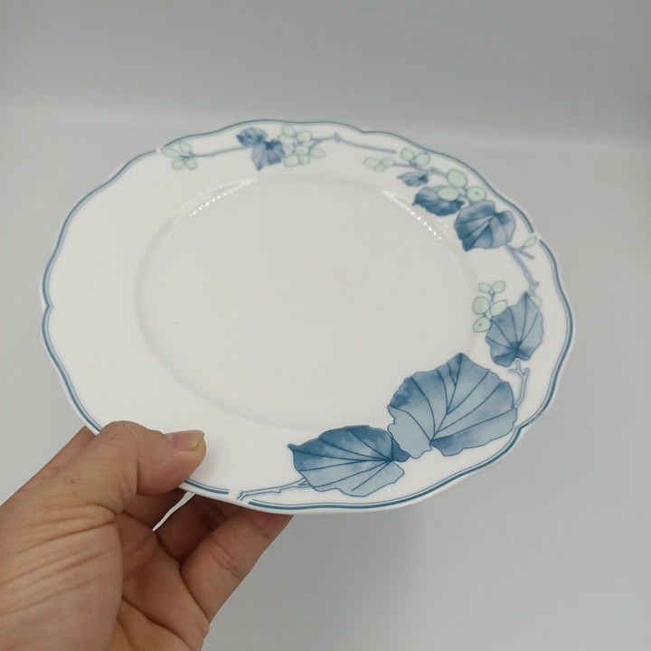 Đĩa Sứ Hoa Nho Xanh Kích Thước 20.5 CM Hàng Nhập Khẩu Cao Cấp