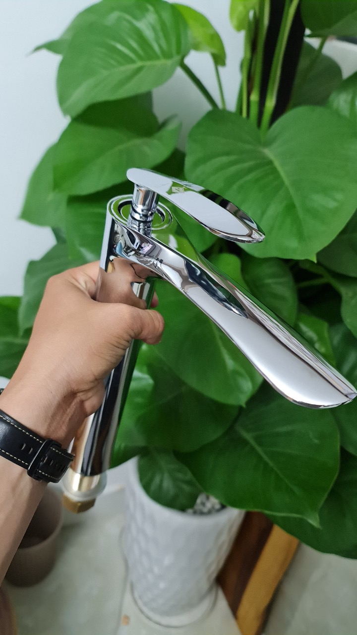 Vòi Lavabo nóng lạnh lá mạ