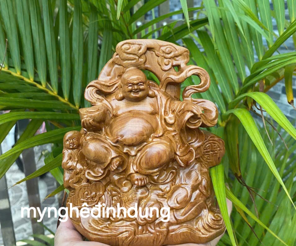 Tượng phật di lặc nhất phúc bằng gỗ bách xanh thơm nức cao 15x12x6cm