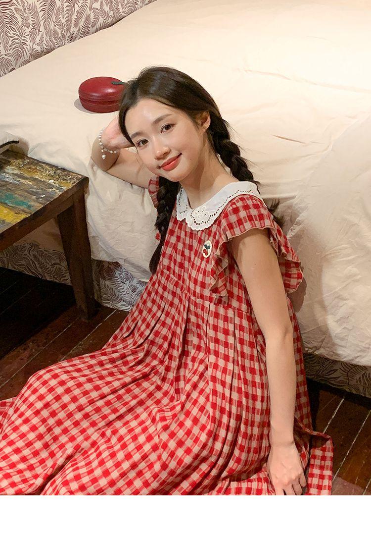 CHENGRUI Vintage búp bê cổ cherry thêu đầm mùa hè 2023 lỏng lẻo ngọt ngào thiết kế cảm giác váy sọc đỏ