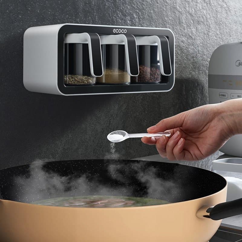Kệ Đựng Gia Vị Dán Tường Ecoco không cần khoan đục, Bộ 3 Hộp Đựng Gia Vị Kèm Thìa Nhà Bếp Mẫu Mới 2021 tiết kiệm không gian