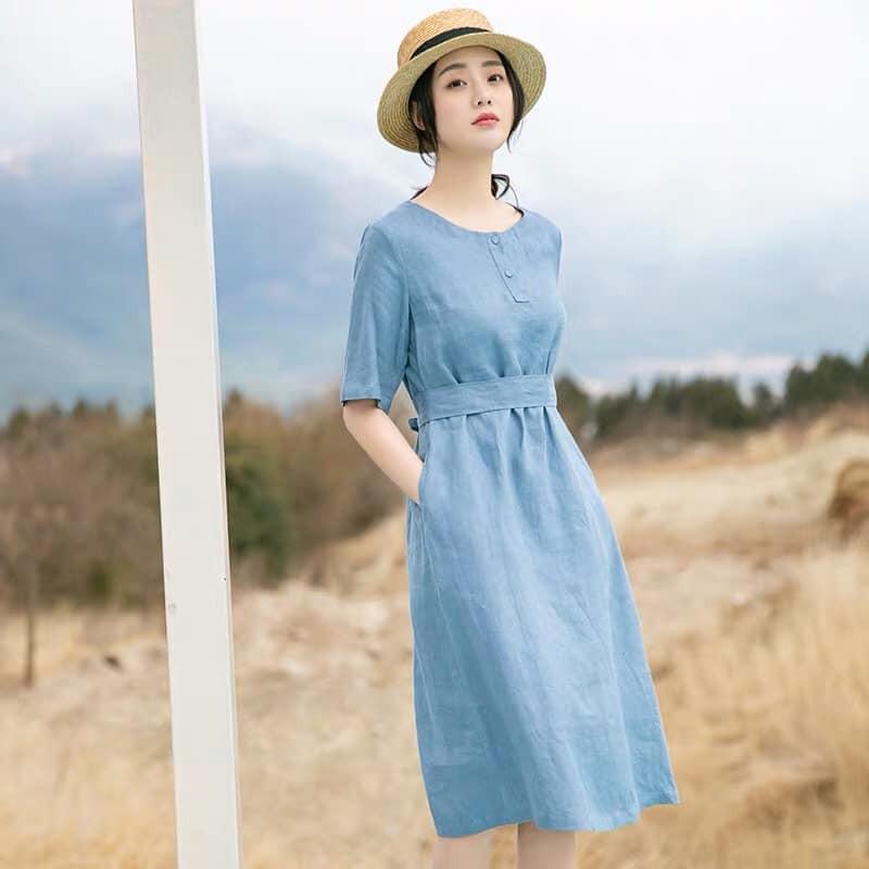 Đầm suông linen tay ngắn cổ tròn 2 nút ngực kèm đài rời, chất linen mềm mát, thời trang phong cách Hàn Quốc