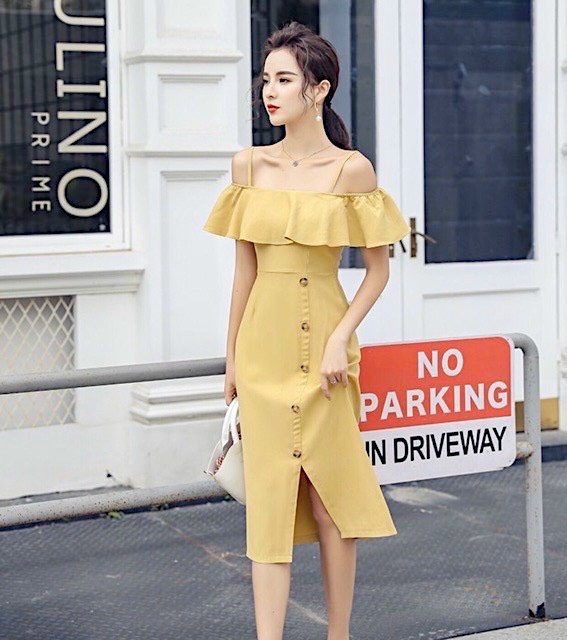 Đầm hai dây vàng nhạt