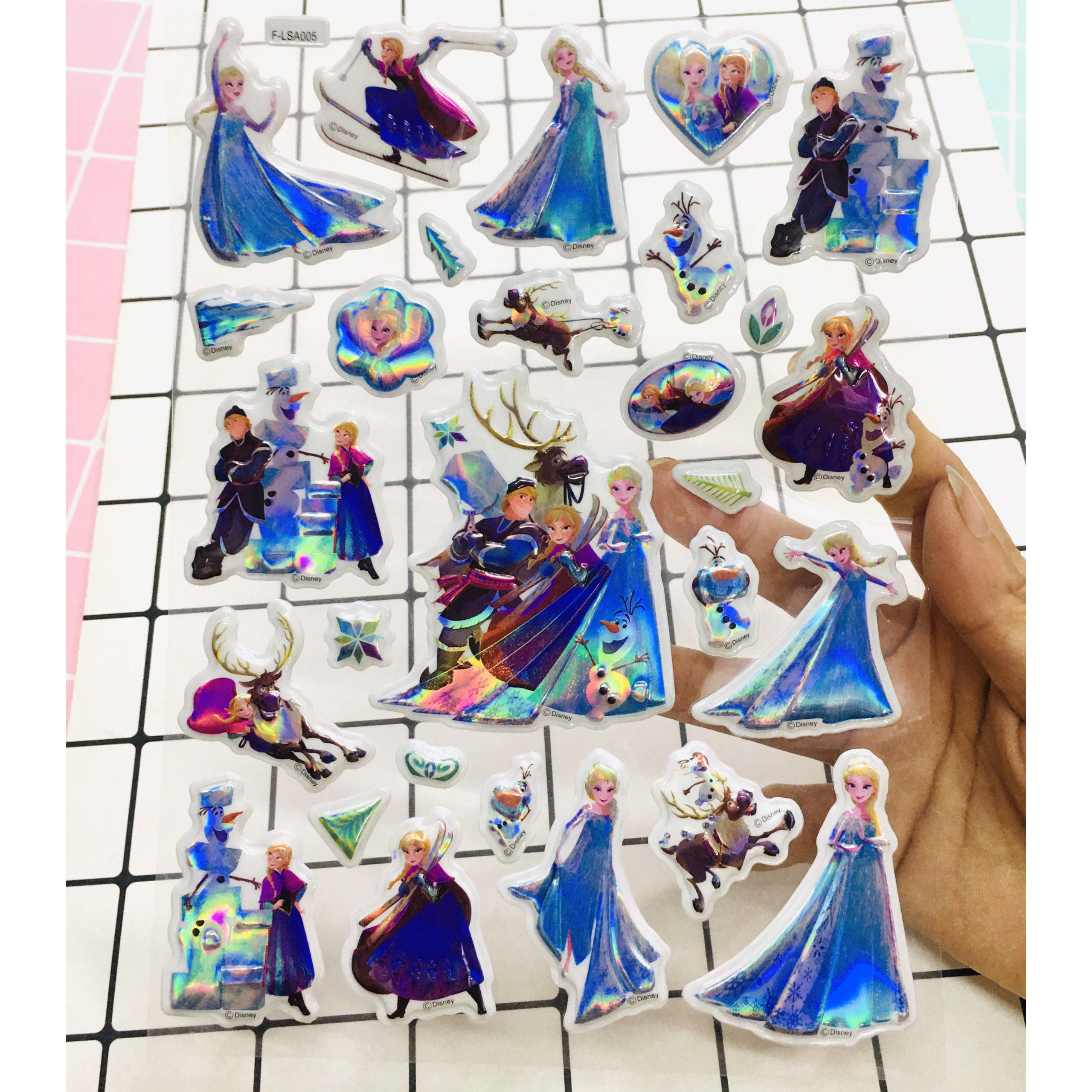 Hình Dán sticker ELSA Nổi 3D set 3 bảng ( 84 miếng ảnh )