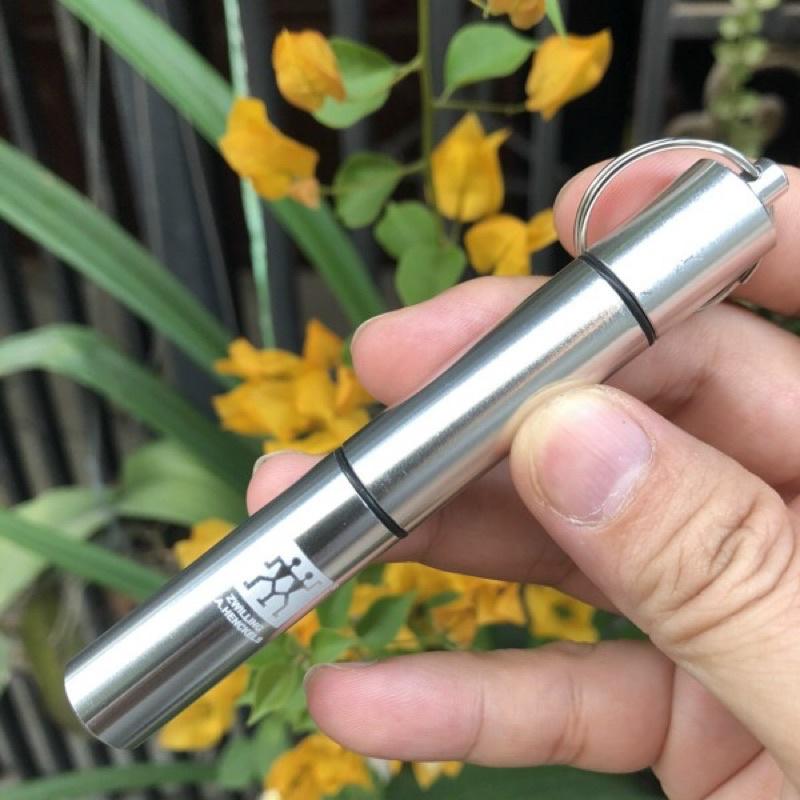 Bộ vệ sinh ráy tai inox Đức gồm 6 và hộp đựng, treo móc khoá xe dễ dùng