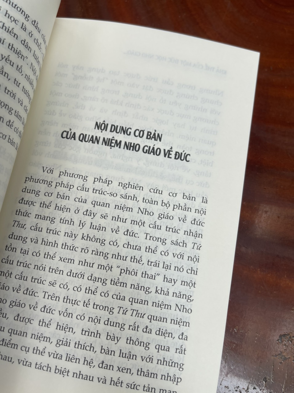 KHẢ THỂ CỦA MỘT ĐỨC HỌC NHO GIÁO TRONG SÁCH TỨ THƯ – Phạm Văn Chung  -  NXB Tri Thức