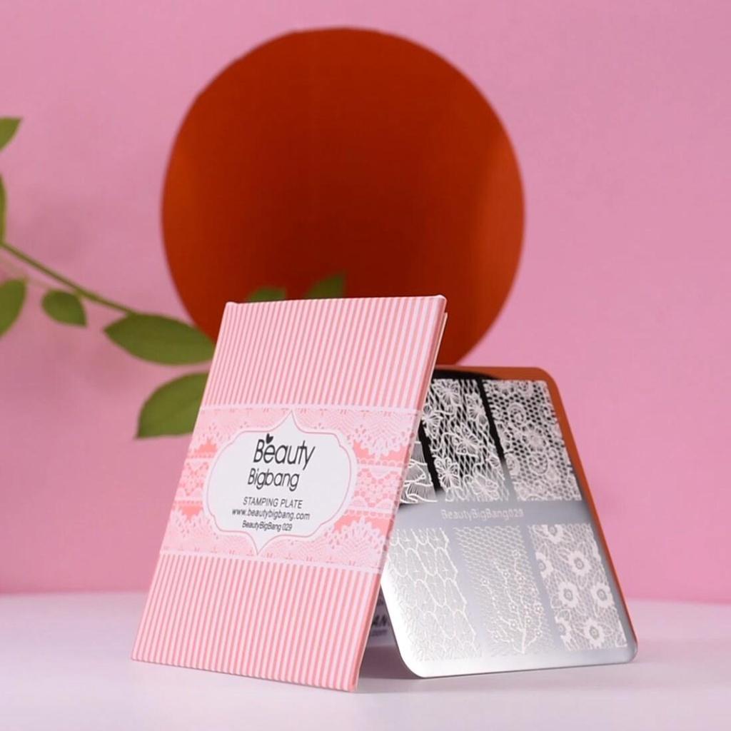 Tấm Khuôn Dập Họa Tiết Ren Hoa Cho Móng Tay 6*6cm