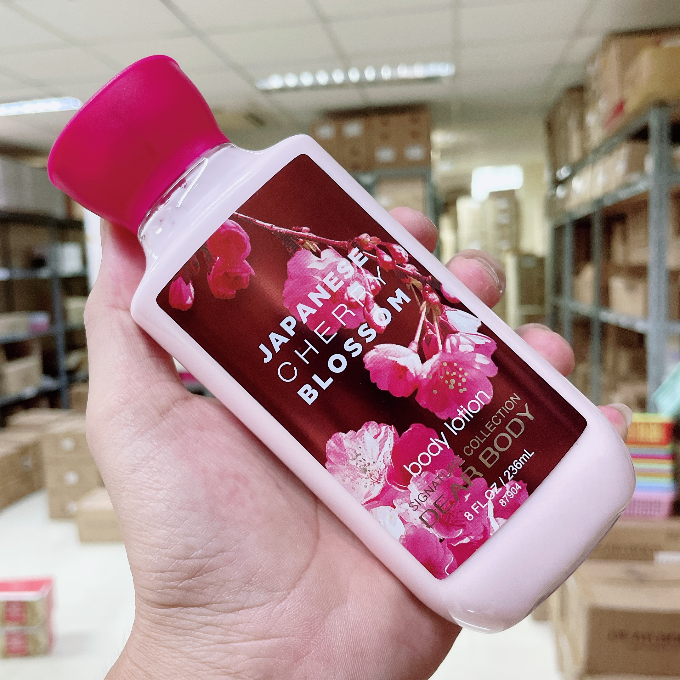 SỮA DƯỠNG THỂ DEAR BODY HƯƠNG NƯỚC HOA - BODY LOTION 236ml - GIẢI PHÁP CHĂM SÓC CƠ THỂ MỀM MỊN - TRẮNG SÁNG VÀ LƯU HƯƠNG SUỐT NHIỀU GIỜ