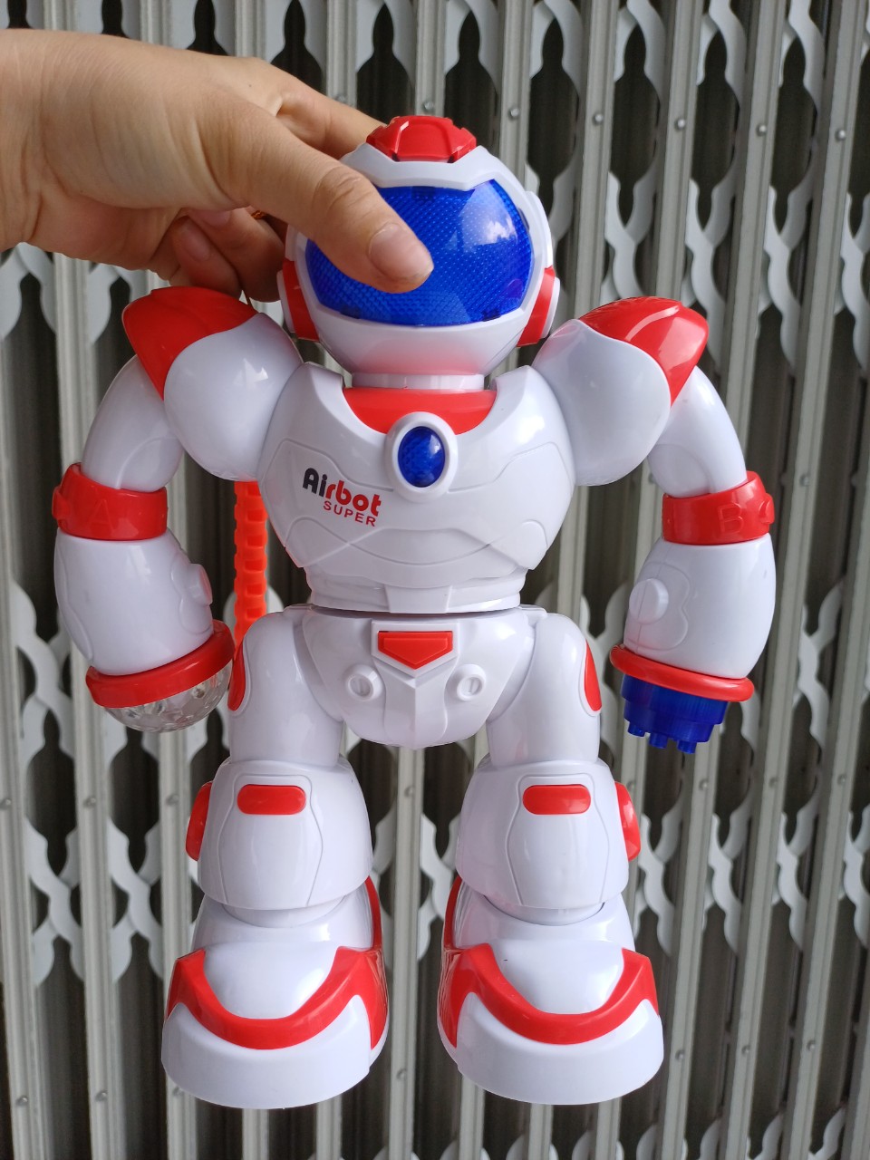 Lồng đèn trung thu robot đỏ loại to có nhạc đèn xoay người