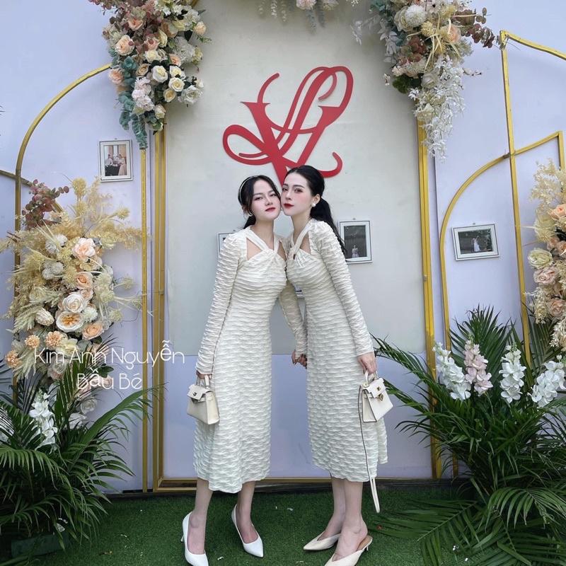 ĐẦM XOẮN NGỰC SIÊU HOT