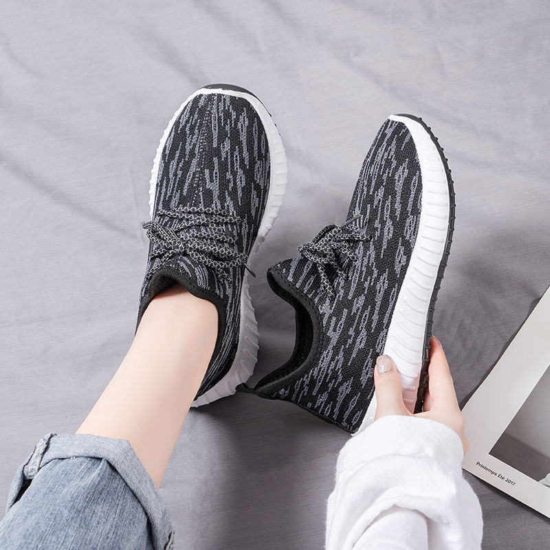 Giày sneaker thể thao nữ thời trang mới nhất buộc dây siêu nhẹ 261