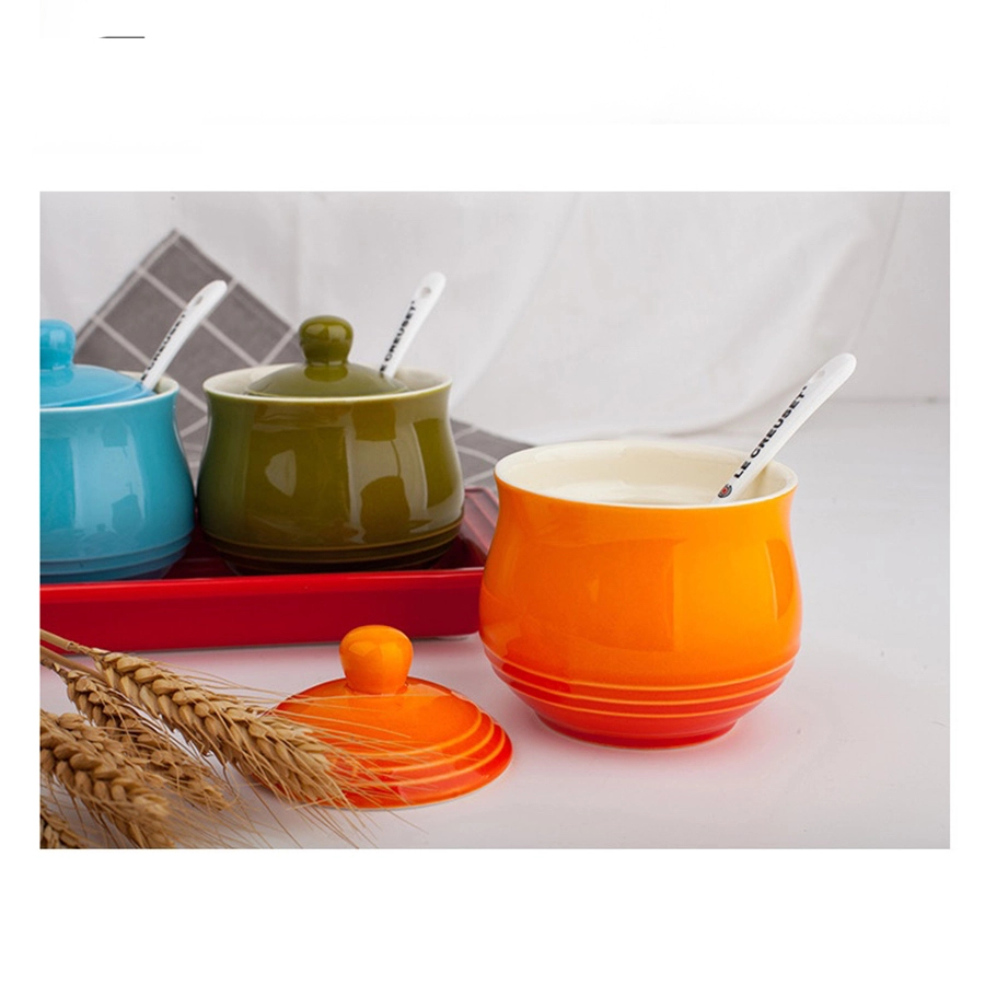 Bộ Hũ Gia Vị Le Creuset Hình Tròn Kèm Khay Và Thìa, Gốm Sứ Pháp