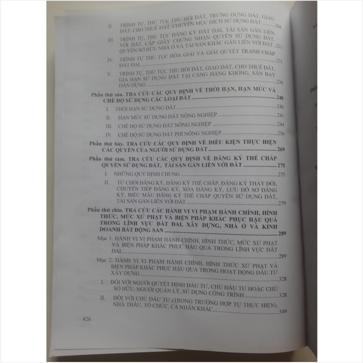 Sách Chỉ Dẫn Áp Dụng Luật Đất Đai và Văn Bản Hướng Dẫn Chi Tiết Thi Hành - V1886T