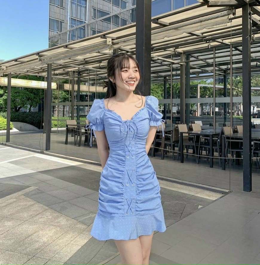 ĐẦM XANH CHẤM BI NHÚN THÂN THẮT NƠ NGỰC CHÂN BÈO M.O.N Boutique