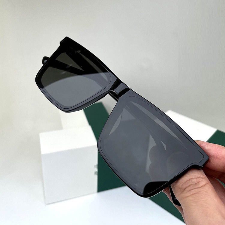 Kính mát Nam Thời Trang Mùa Hè tròng Polarized phân cực không vỡ, chống nắng, chống tia UV VINIEL SK33