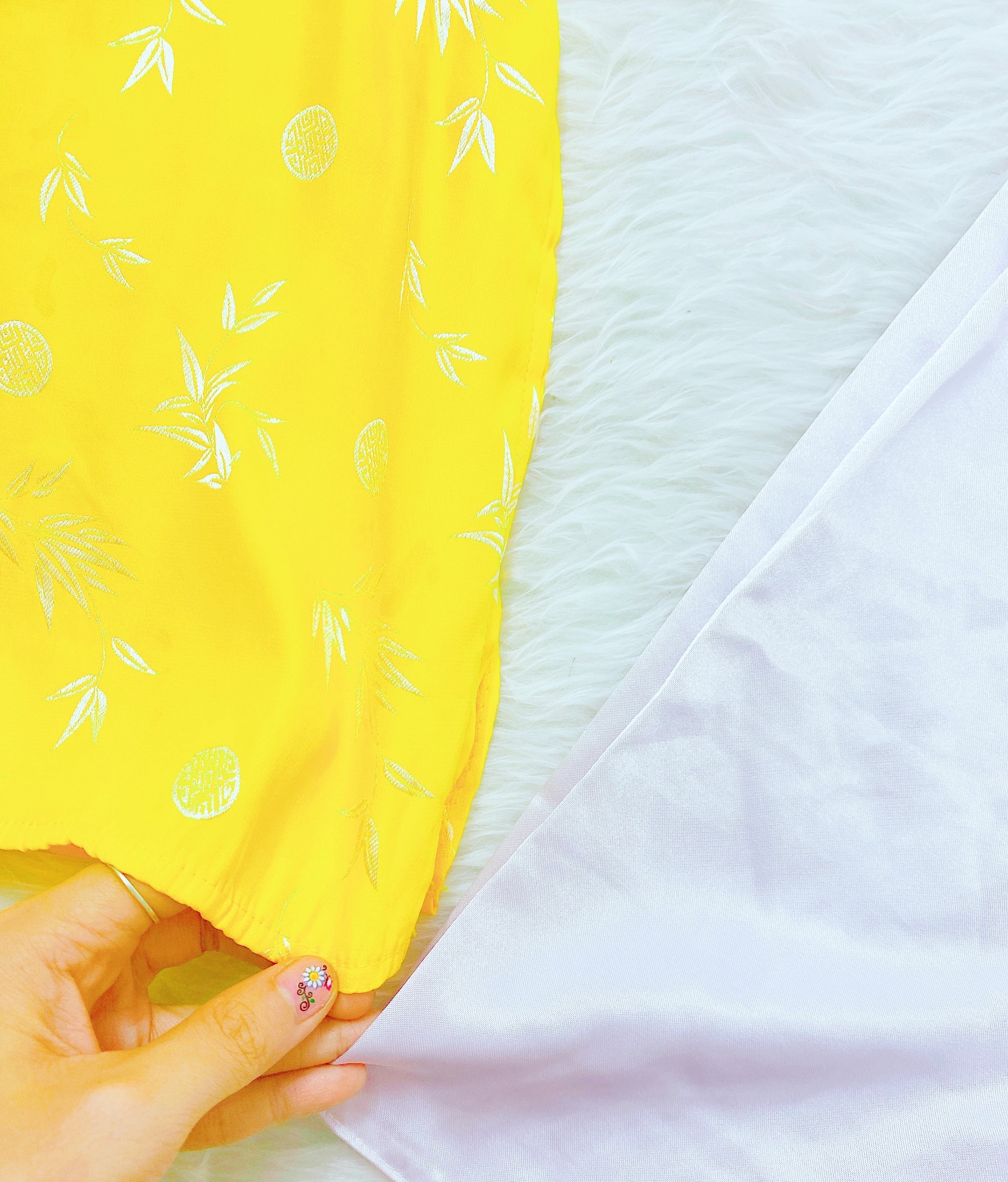 Áo Dài Bé Gái Size 10-17kg Vàng Kèm Quần Lụa, Truyền Thống✨