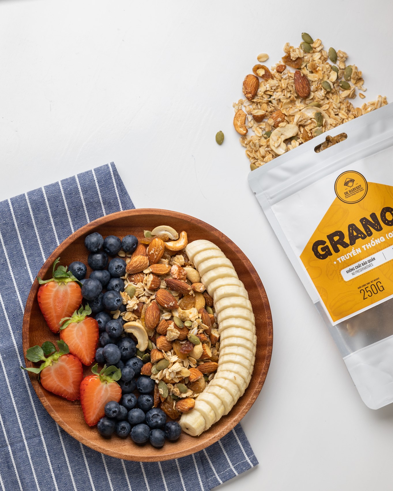 Granola Siêu Hạt DK Harvest - 5 loại hạt ngũ cốc Giảm Cân Nướng Mật Ong, Không Đường - Trọng lượng 500g