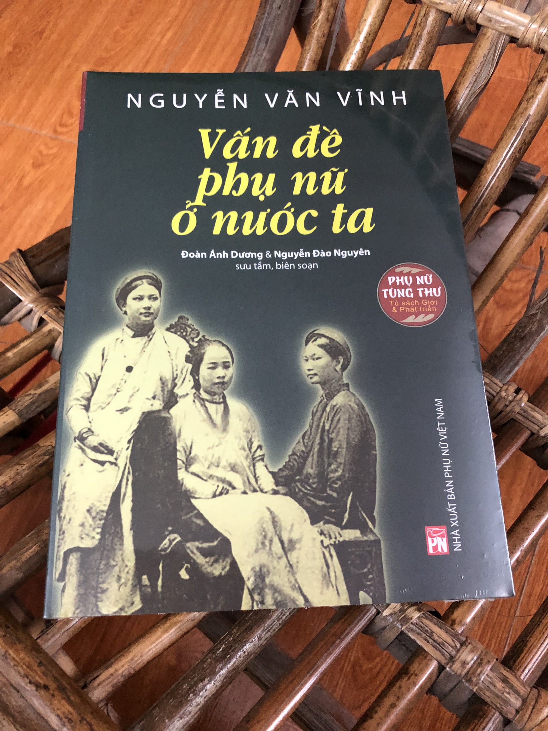 Nguyễn Văn Vĩnh - Vấn đề phụ nữ ở nước ta - Tủ sách Phụ Nữ Tùng Thư