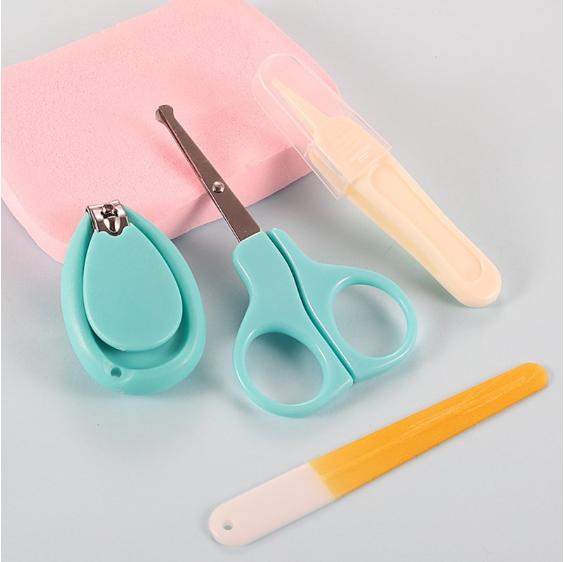 Bộ Dụng Cụ Cắt Móng Tay 4 Chi Tiết Hộp Ngộ Nghĩnh Cho Bé