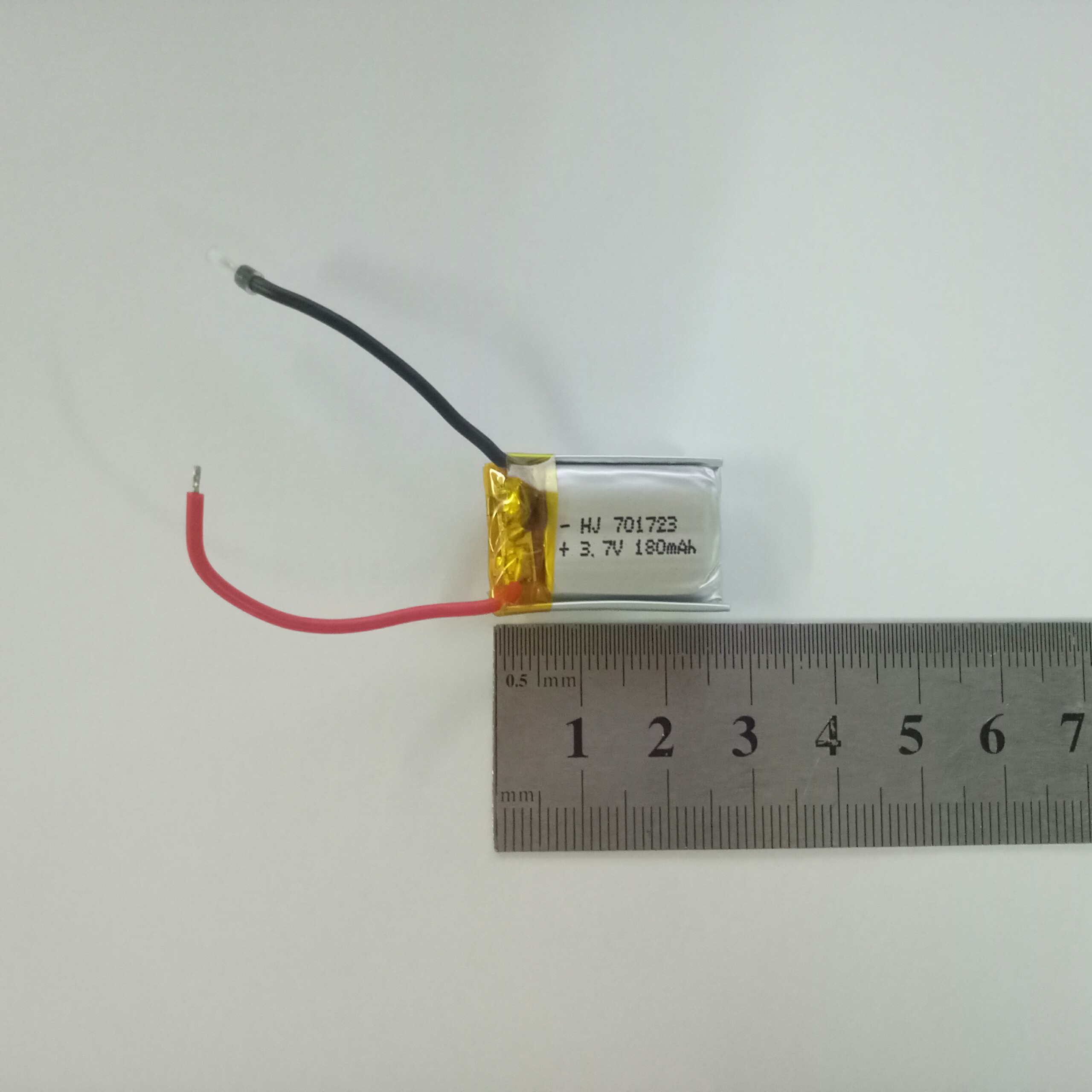 Pin hàn 3.7v dung lượng 180mah dành cho máy bay trực thăng cỡ trung