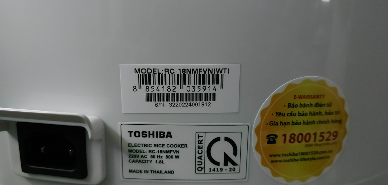 Nồi Cơm Điện Tử Toshiba RC-18NMFVN(WT) 1.8L (mới 100%, bảo hành 12 tháng)