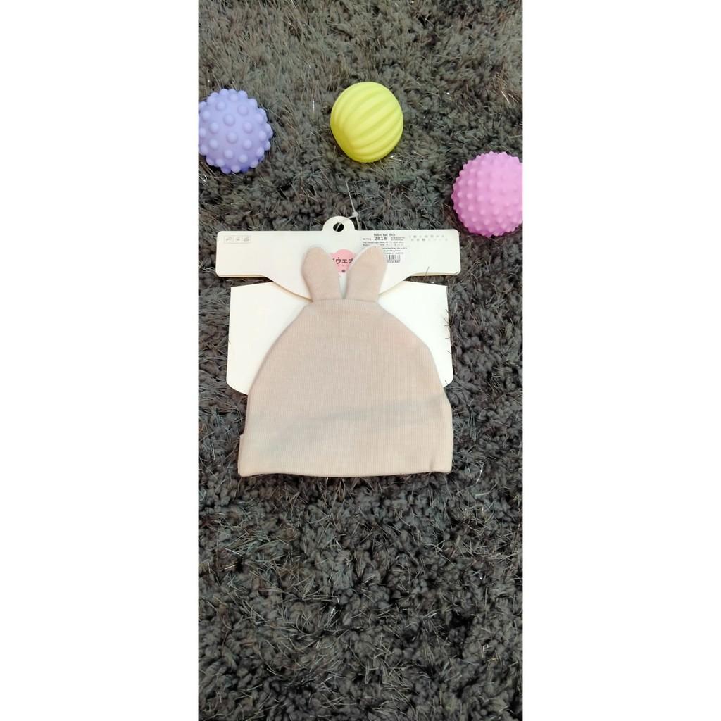 Nón em bé kiểu tai thỏ , chất liệu cotton 100% , thương hiệu Aiueo Nhật Bản