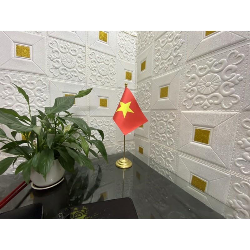 Cờ để bàn đế đơn