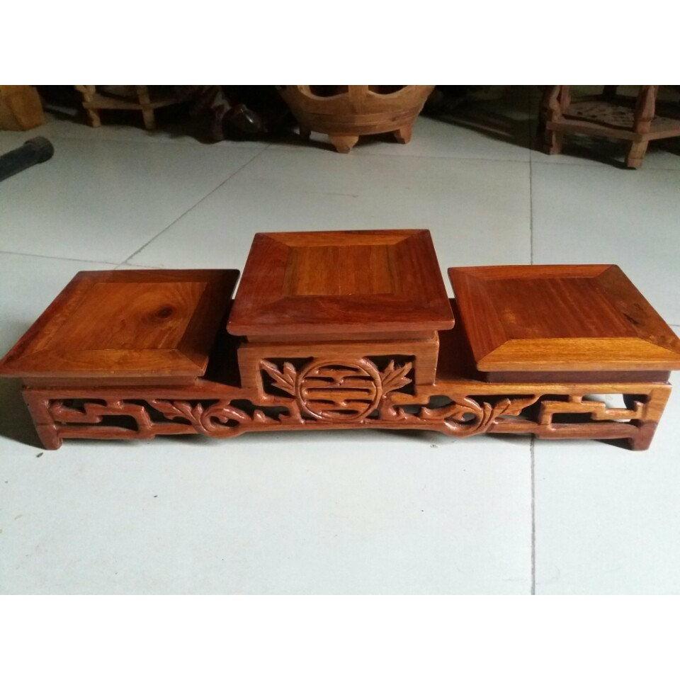 Đồ thờ -tam cấp gỗ hương kích thước vuông 18cmx18cm x61cm