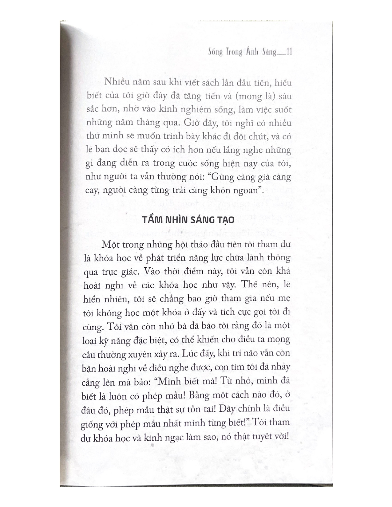 Tủ Sách Tâm Linh Thế Kỷ - Sống Trong Ánh Sáng - Vanlangbooks